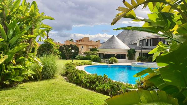 Casa independiente en avenida de Estocolmo, 5