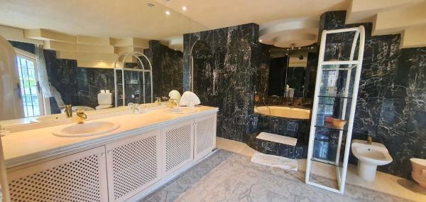 Casa independiente en avenida de Estocolmo, 5