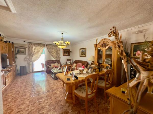 Chalet adosado en avenida de Inglaterra, 8