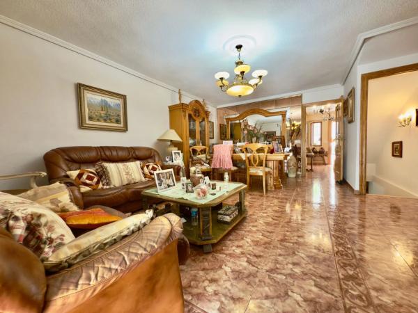 Chalet adosado en avenida de Inglaterra, 8