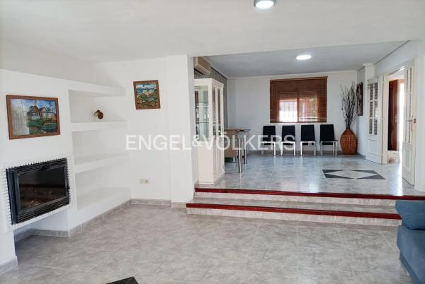 Chalet adosado en calle Rumanía