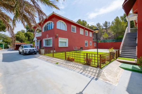 Casa independiente en camino del Repetidor, 14