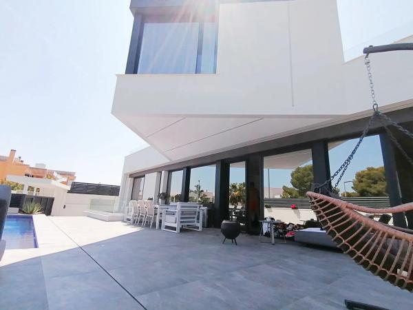 Casa independiente en calle Metge Josep Pérez Fuster, 4