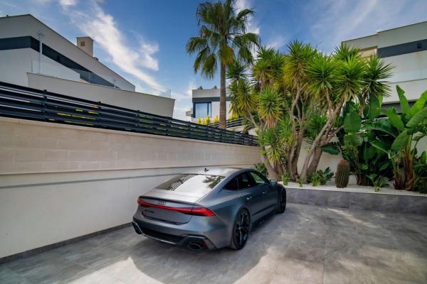 Casa independiente en avenida Nicaragua