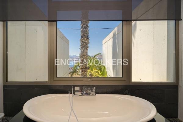 Casa independiente en calle Taywan