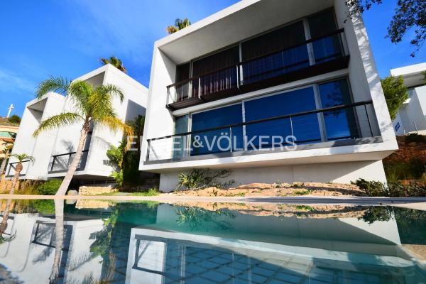 Casa independiente en calle Taywan