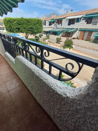 Chalet adosado en Av Inglaterra, 10