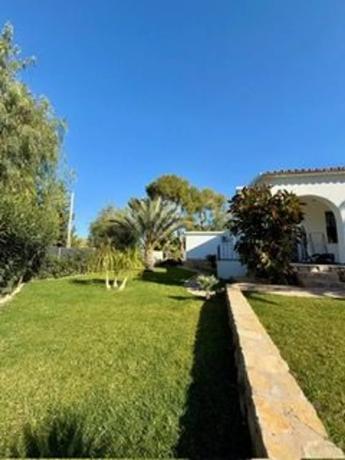 Casa independiente en calle Rumanía