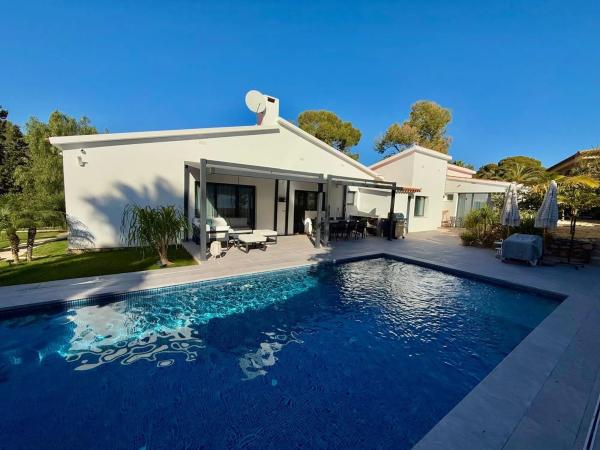 Casa independiente en calle Rumanía