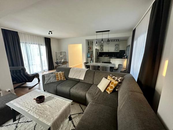 Casa independiente en calle Rumanía