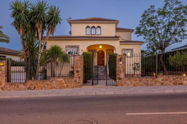 Chalet en calle Sorolla