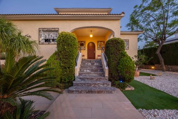 Chalet en calle Sorolla