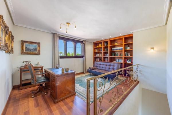 Chalet en calle Sorolla