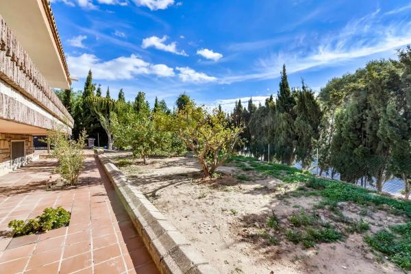 Chalet en Pueblo Levante