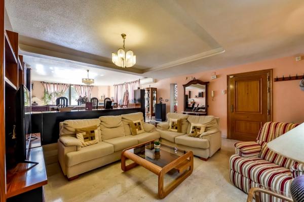 Chalet en Pueblo Levante