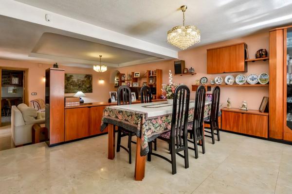 Chalet en Pueblo Levante