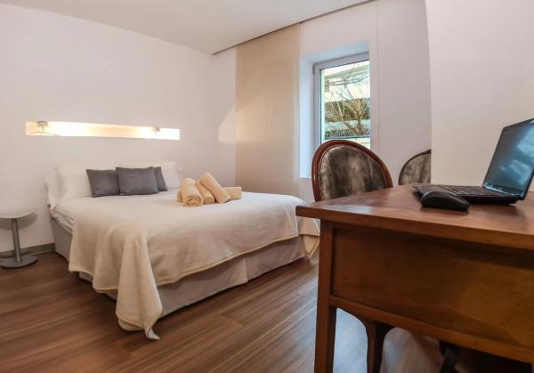 Casa de pueblo en calle del Barranc, 17