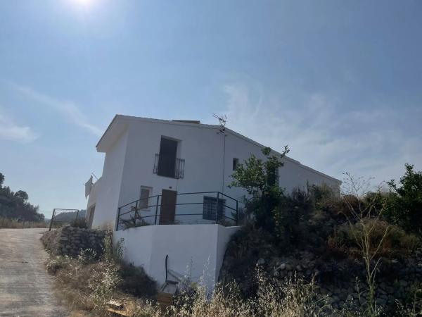 Casa independiente en Campo s/n