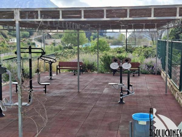 Chalet adosado en de la constitución