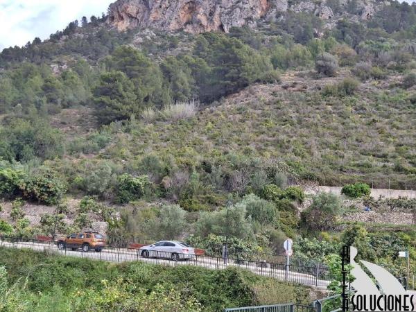 Chalet adosado en de la constitución