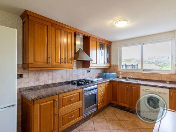 Chalet adosado en Urbanización la Almedia