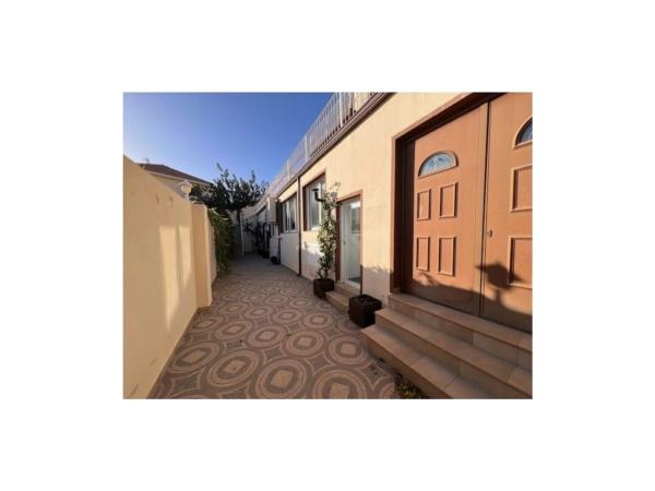 Casa independiente en Urbanización la Almedia