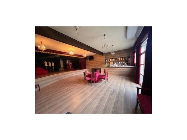 Casa independiente en Urbanización la Almedia