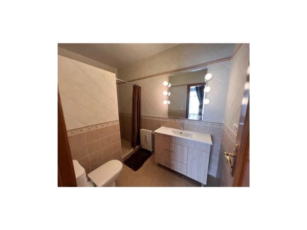 Casa independiente en Urbanización la Almedia