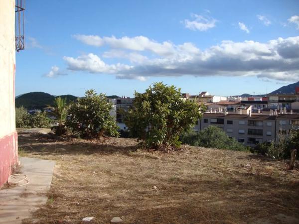 Casa independiente en calle Ausiàs March, 27