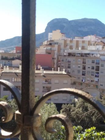 Casa independiente en calle Ausiàs March, 27