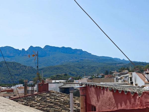 Chalet adosado en CL Verge De Les Injuries