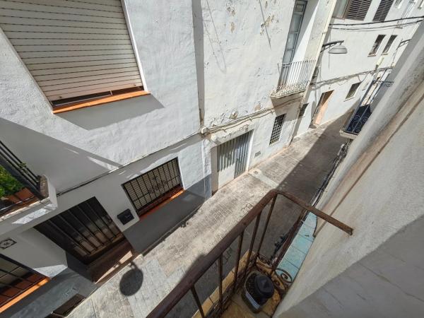 Chalet adosado en CL Verge De Les Injuries