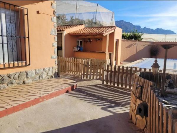 Casa independiente en carretera d'Alacant s/n