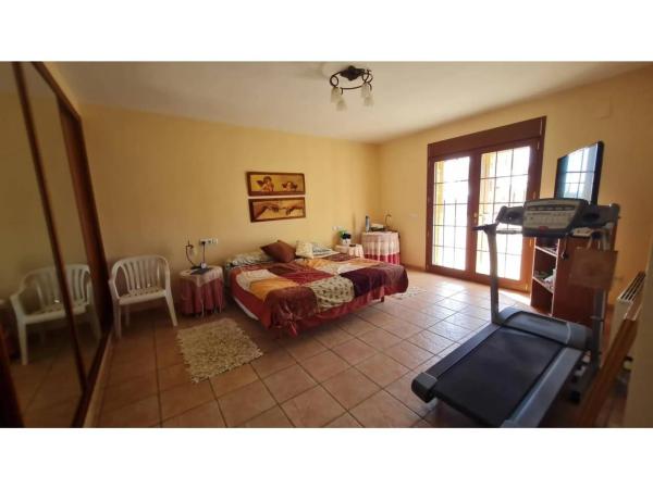 Casa independiente en Partida Mirantbo, 44