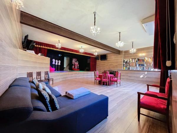 Casa independiente en Urbanización la Almedia