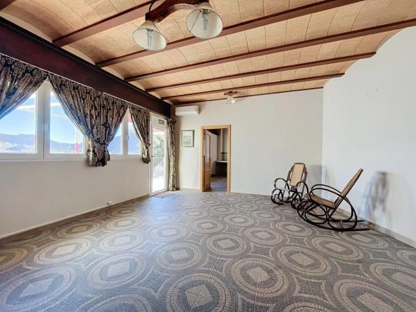 Casa independiente en Urbanización la Almedia