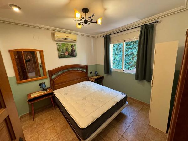 Casa independiente en Urbanización la Almedia, 25