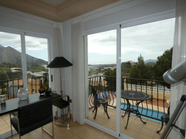 Casa independiente en Urbanización la Almedia