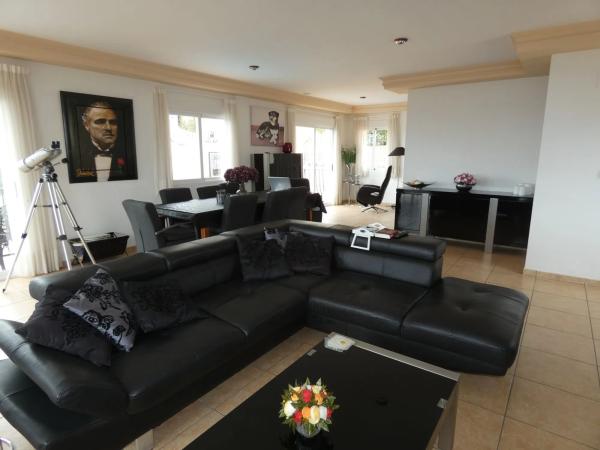 Casa independiente en Urbanización la Almedia