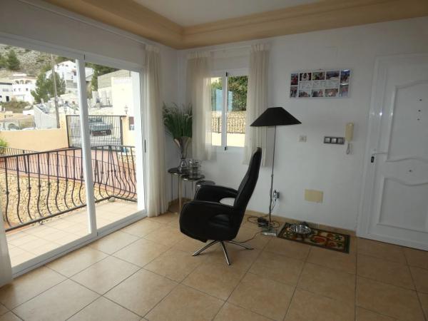 Casa independiente en Urbanización la Almedia