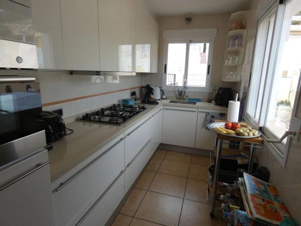 Casa independiente en Urbanización la Almedia