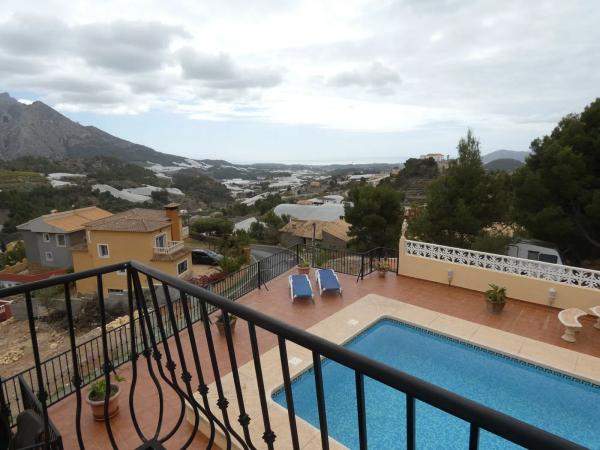 Casa independiente en Urbanización la Almedia