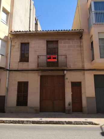 Casa de pueblo en carretera d'Alcoi, 35