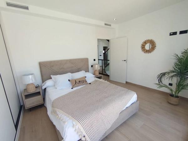 Casa independiente en calle d'Equador