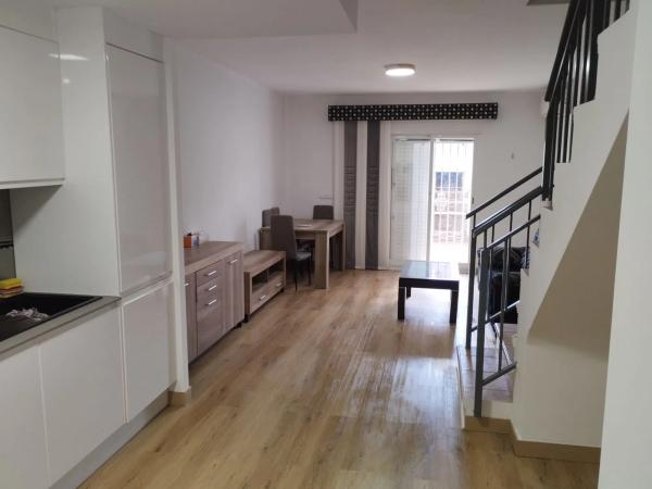 Chalet adosado en avenida Costa Blanca, 30