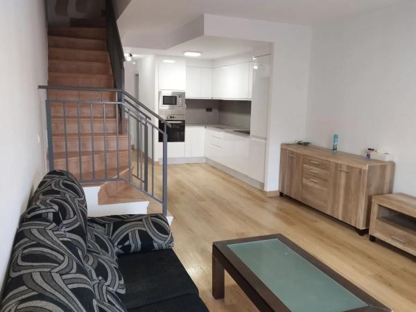 Chalet adosado en avenida Costa Blanca, 30