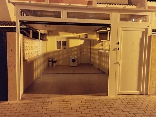 Chalet adosado en avenida Costa Blanca, 30