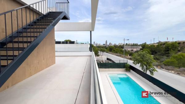 Casa independiente en calle de Xile