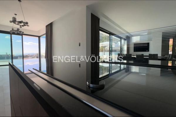 Casa independiente en calle Viena, 36