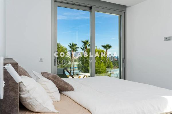 Chalet en calle Atenas